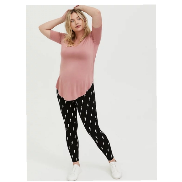 torrid|NWT Premium Black Lighting Bolt Legging - Picture 3 of 13